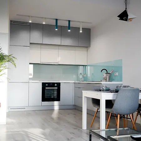 Klobucka White Near Chopin Airport Apartamento